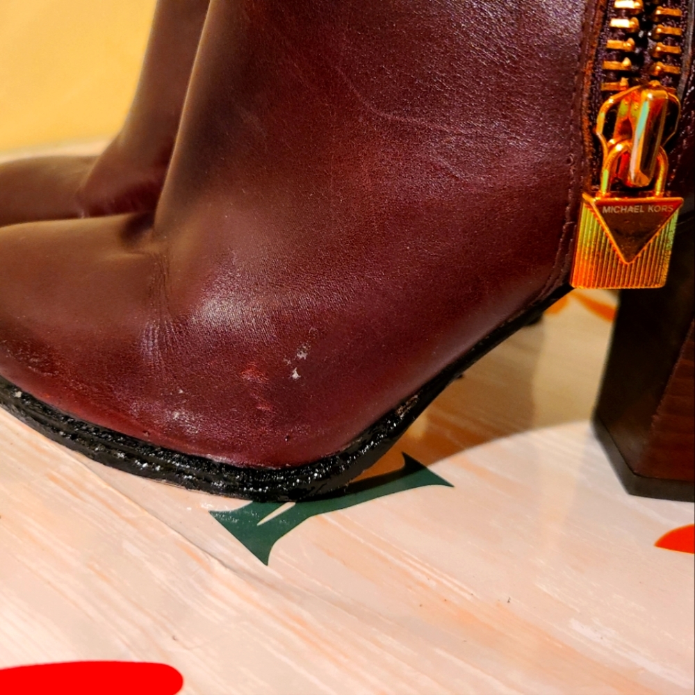 Michael Kors Margaret booties Size 6M - Picture 7 of 7